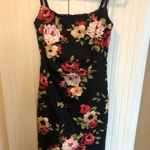 Le Chateau. Gorgeous print. Size M.